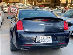 کرایسلەر 300